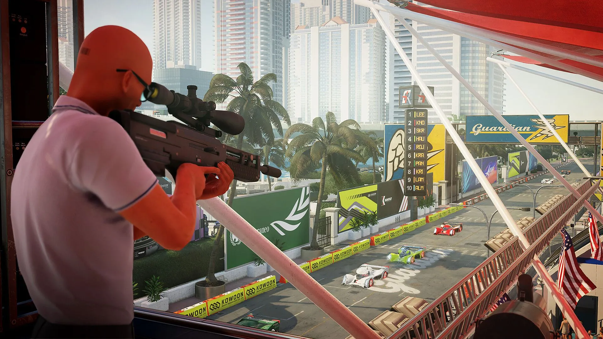 Ảnh chụp màn hình game HITMAN World of Assassination với đặc vụ 47 đang thực hiện nhiệm vụ.