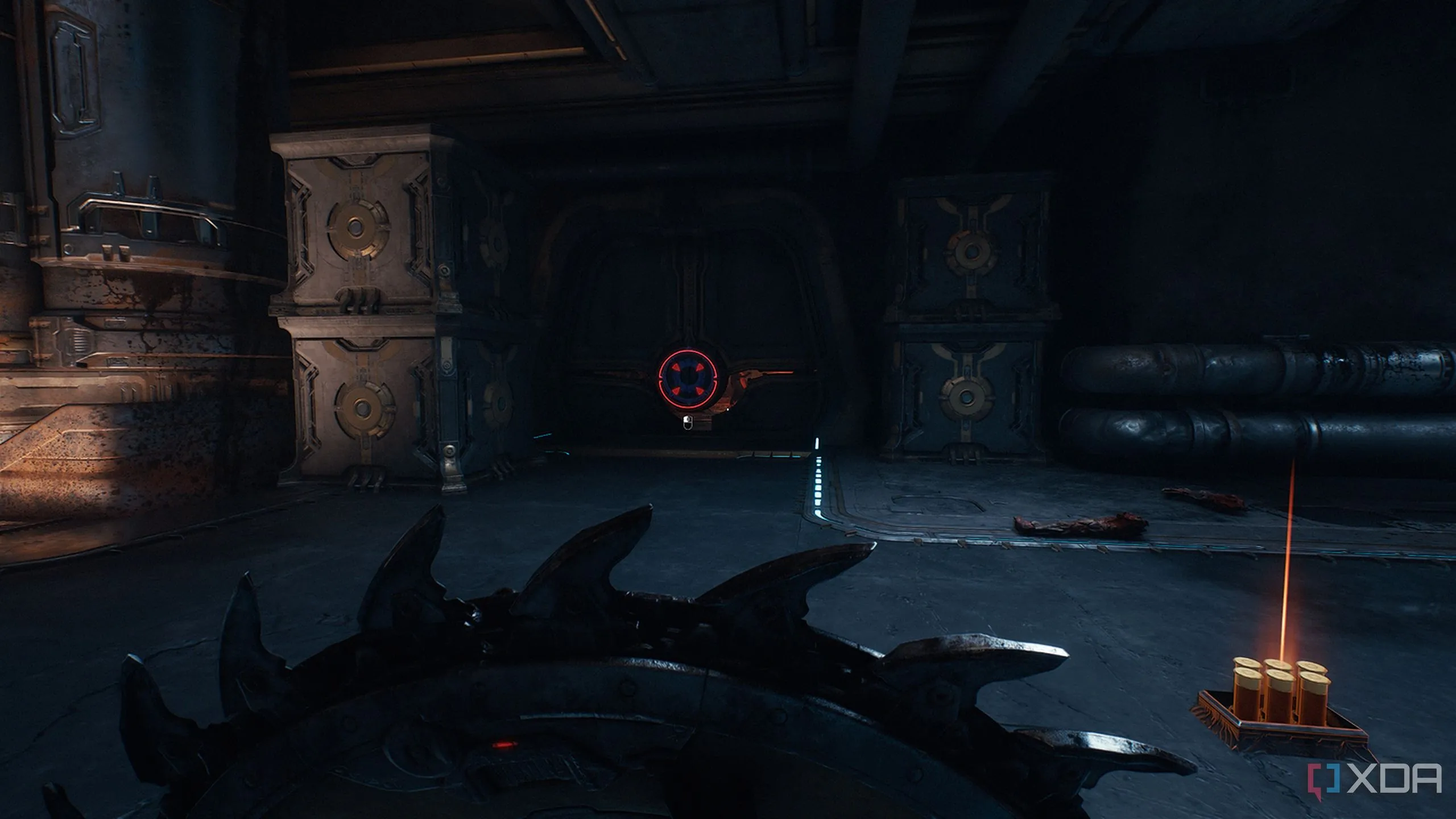 Bức tường cổ xưa với biểu tượng khiên có thể phá vỡ bằng Shield Charge để mở lối đi bí mật trong Doom The Dark Ages