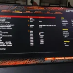 Cài đặt CPU và bộ nhớ trong giao diện BIOS của mainboard Gigabyte, khu vực cần điều chỉnh để bật ảo hóa.