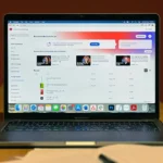 Giao diện làm việc của ứng dụng Adobe trên MacBook, minh họa môi trường sáng tạo trong hệ sinh thái Adobe Creative Cloud.