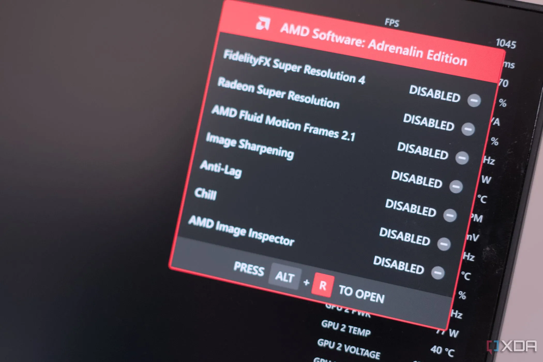 Giao diện overlay khởi động của AMD hiển thị các tính năng FSR 4, HYPR-RX và AFMF 2 khi game được khởi chạy.