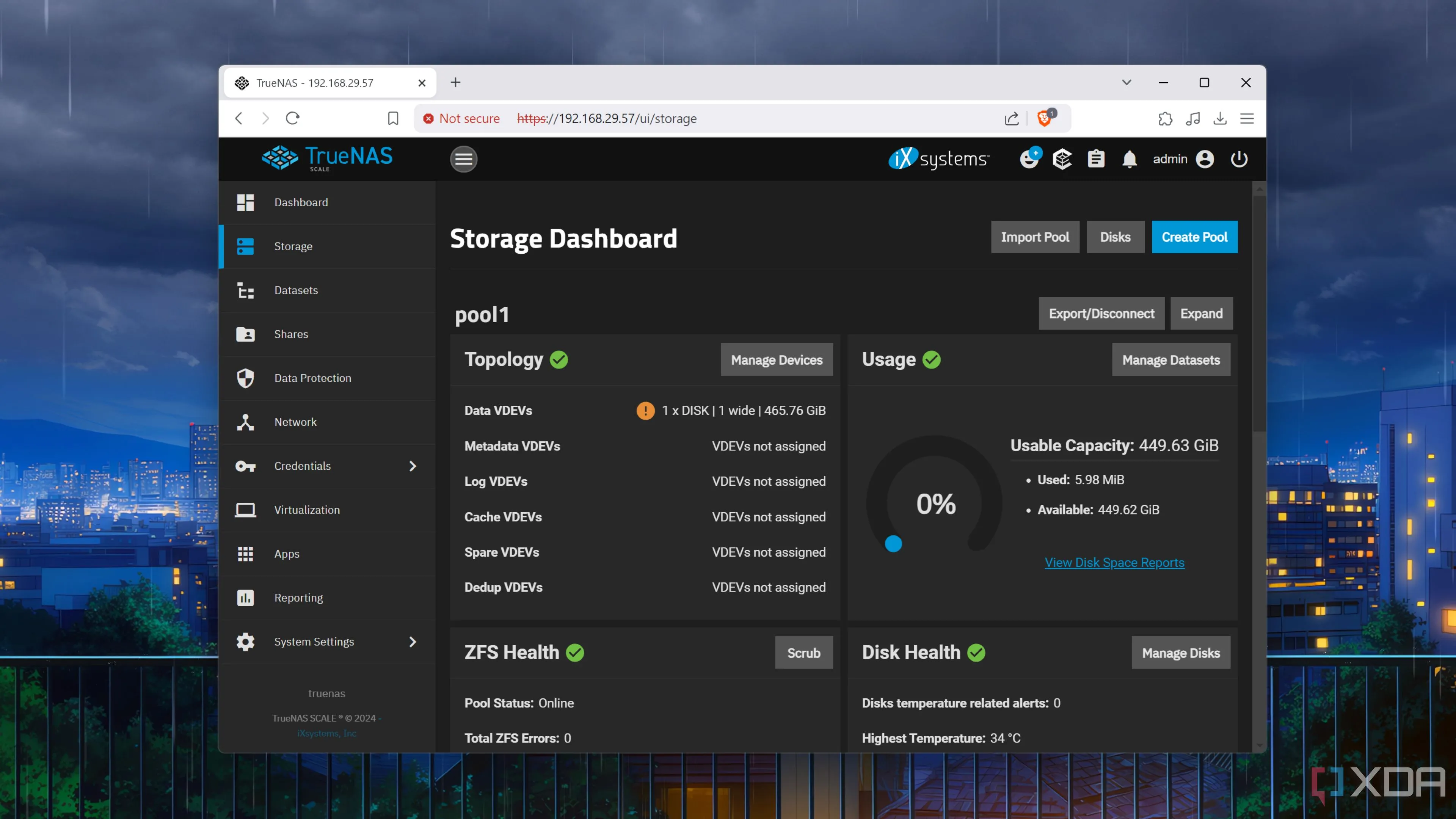 Giao diện quản lý bộ nhớ (Storage Dashboard) trên TrueNAS Scale, hiển thị các ổ đĩa và pool.