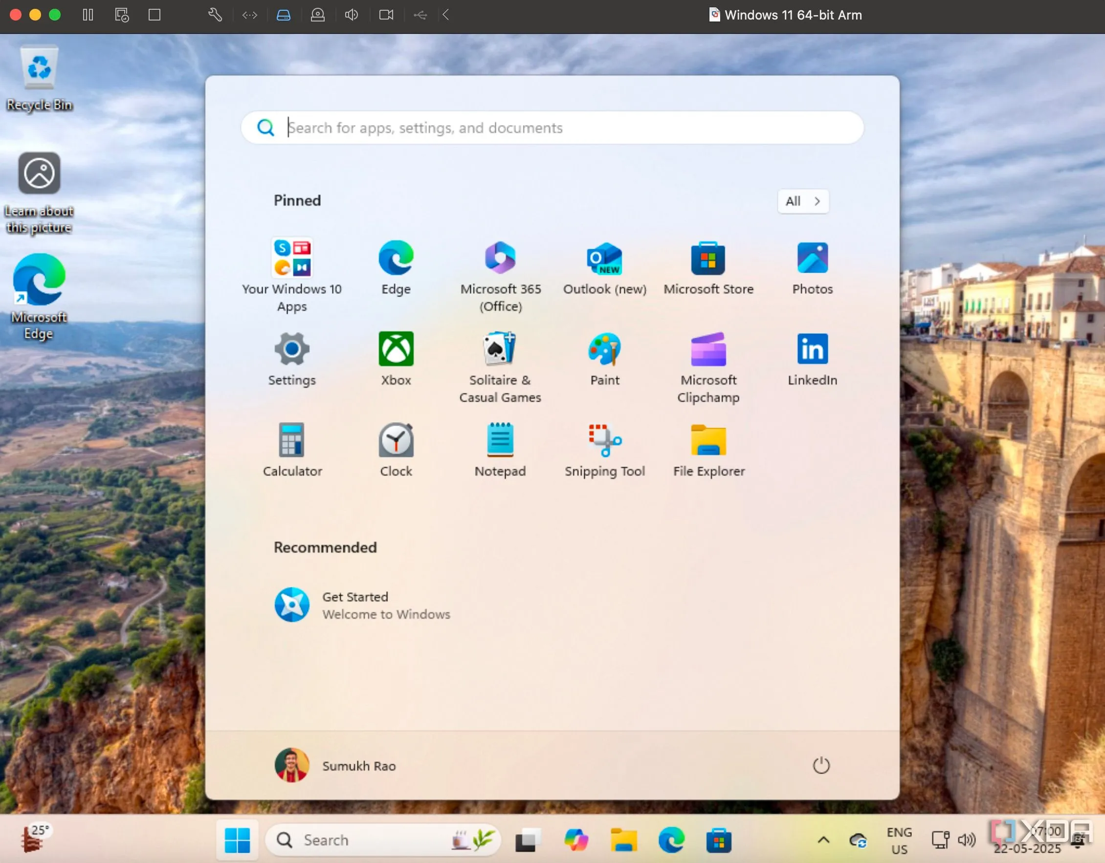 Giao diện Start Menu Windows 11 mới với các danh mục ứng dụng và khả năng ghim
