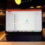 Giao diện ứng dụng Microsoft Office tượng trưng cho việc ngừng hỗ trợ