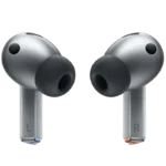 Hình ảnh cận cảnh tai nghe Samsung Galaxy Buds 3 Pro màu đen cùng hộp sạc, thể hiện thiết kế sang trọng và hiện đại