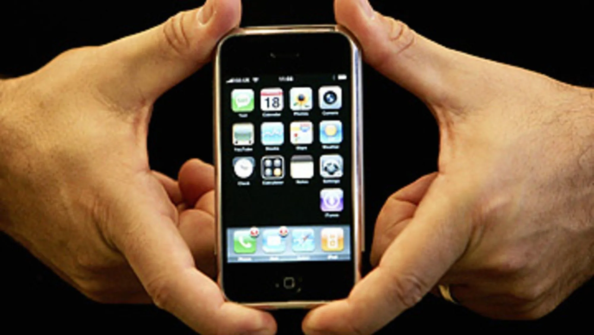 Hình ảnh chiếc iPhone thế hệ đầu tiên trên bìa tạp chí Time, tượng trưng cho sự khởi đầu của kỷ nguyên điện thoại thông minh