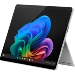 Hình ảnh tổng thể Microsoft Surface Pro 11 với thiết kế mỏng và màn hình cảm ứng sắc nét