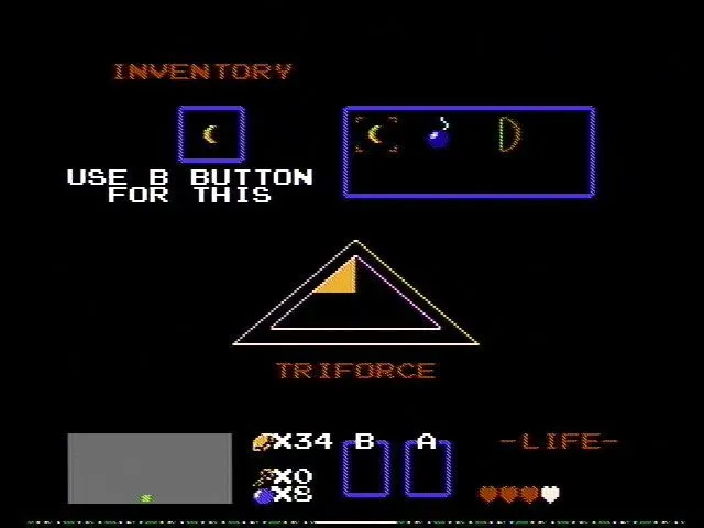 Link đang sử dụng kiếm và khiên để chống lại kẻ thù trong The Legend of Zelda.