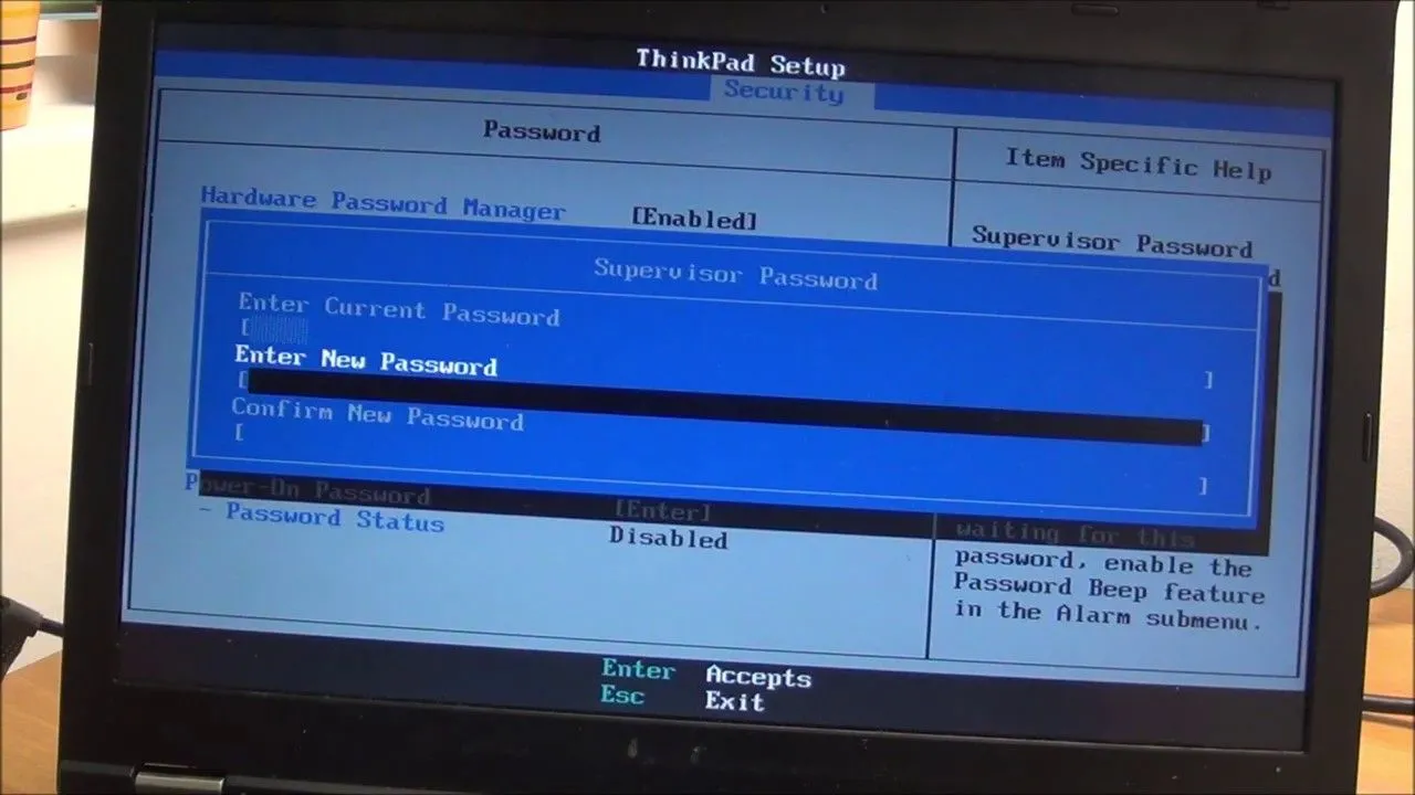 Màn hình BIOS của ThinkPad hiển thị yêu cầu nhập mật khẩu BIOS