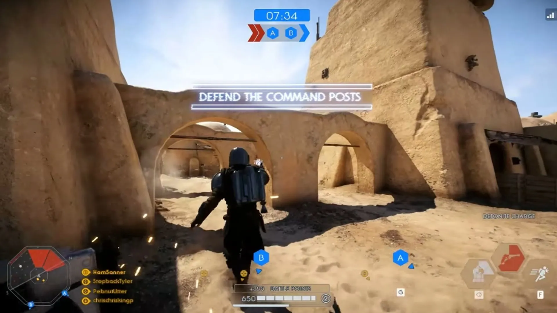 Màn hình gameplay Star Wars Battlefront 2 với mod nhân vật The Mandalorian, minh họa cộng đồng modding tích cực và tiềm năng hỗ trợ mod chính thức.