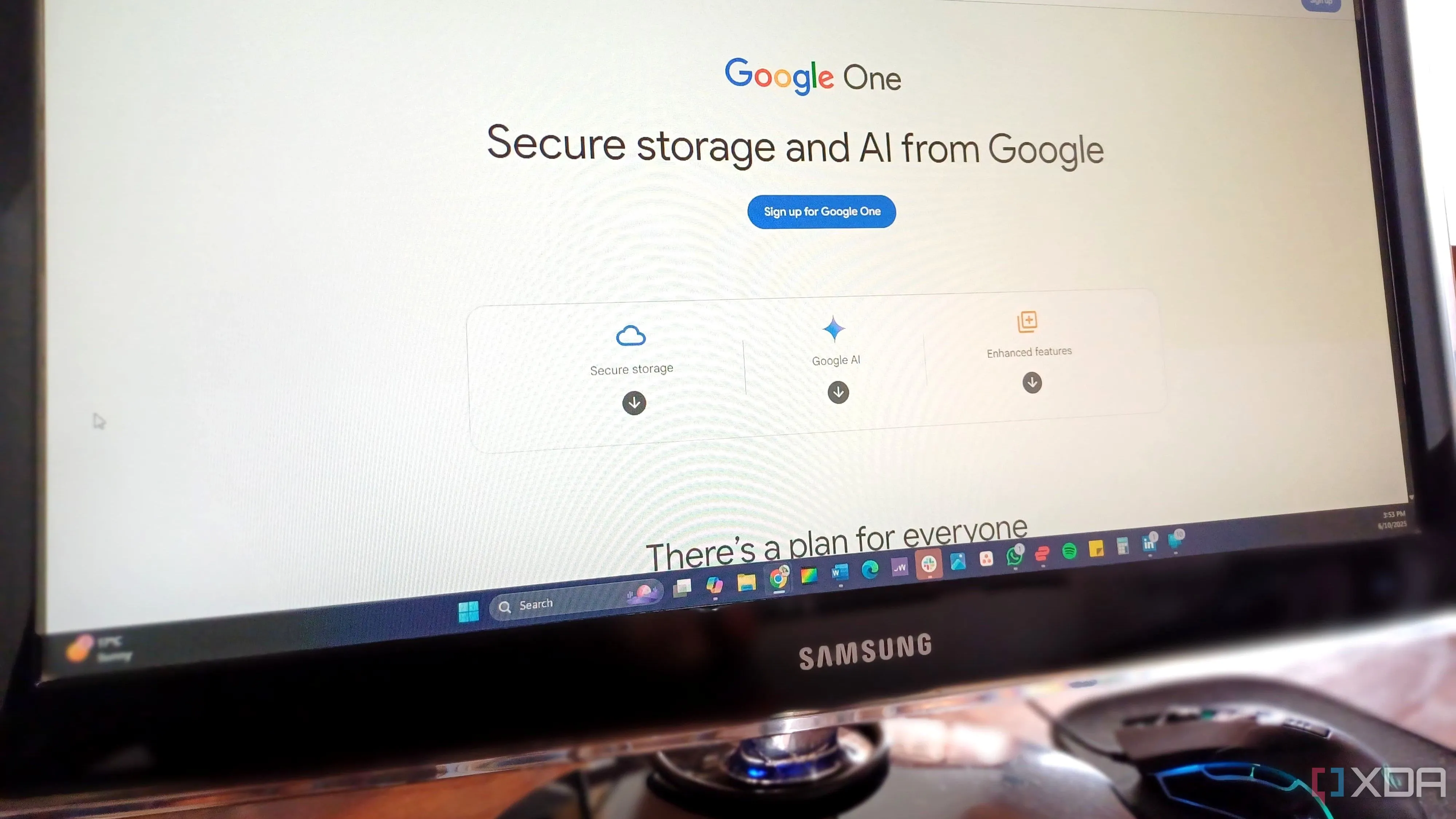 Màn hình Samsung hiển thị trang chủ Google One, minh họa sự đơn giản và hiệu quả của dịch vụ lưu trữ Google