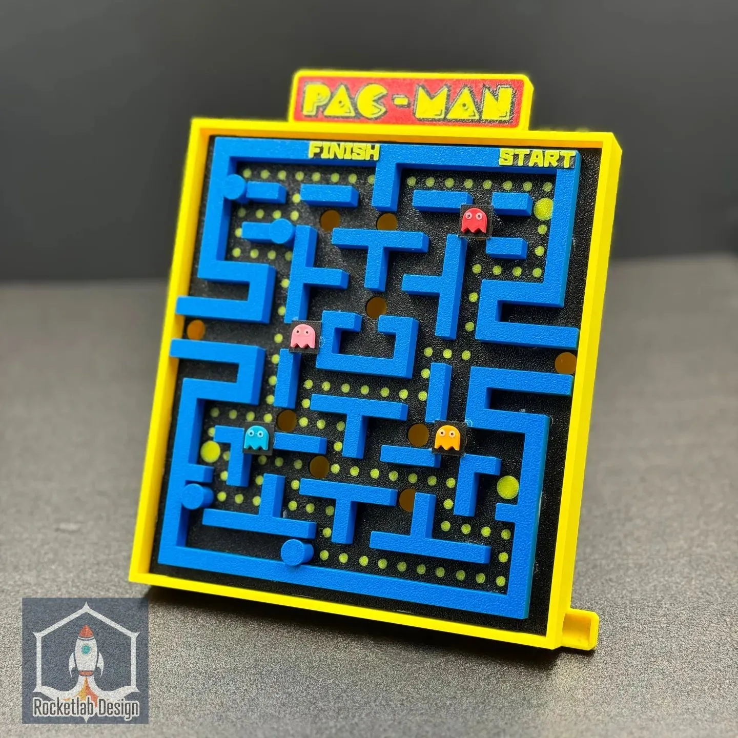 Mê cung bi in 3D hình Pac-Man cổ điển, đòi hỏi sự khéo léo để đưa bi về đích