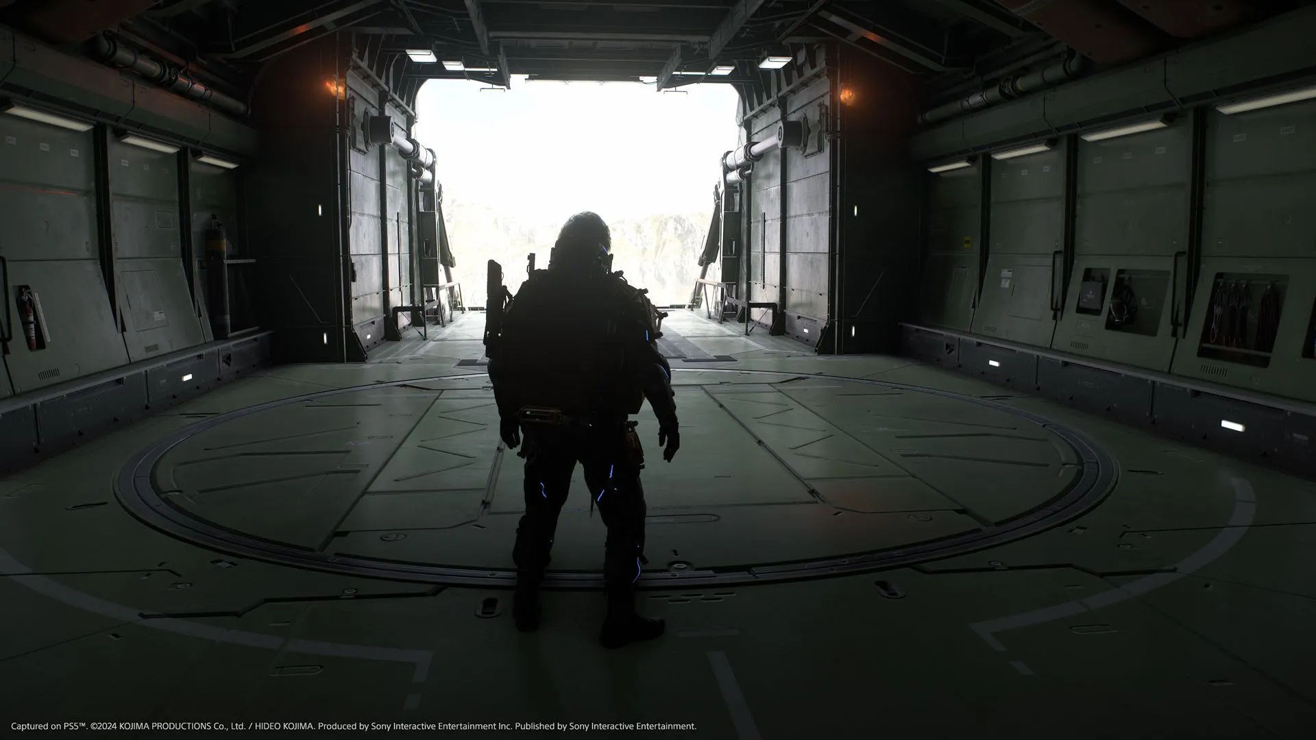 Một cảnh quay cận cảnh nhân vật trong Death Stranding 2: On the Beach, phản ánh chiều sâu cốt truyện