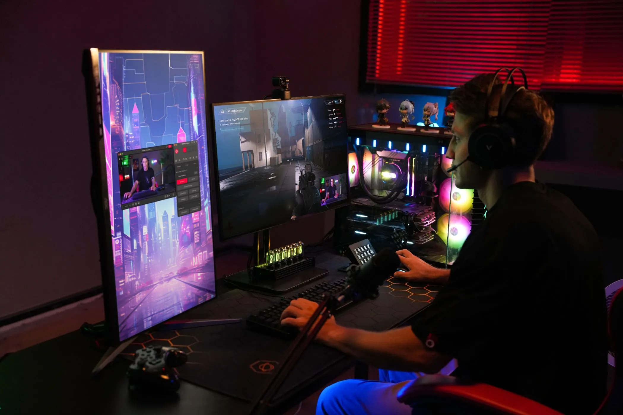 Một game thủ đang trải nghiệm trò chơi trên màn hình máy tính, tượng trưng cho sự phát triển mạnh mẽ của cộng đồng và công nghệ chơi game trên nền tảng Linux.