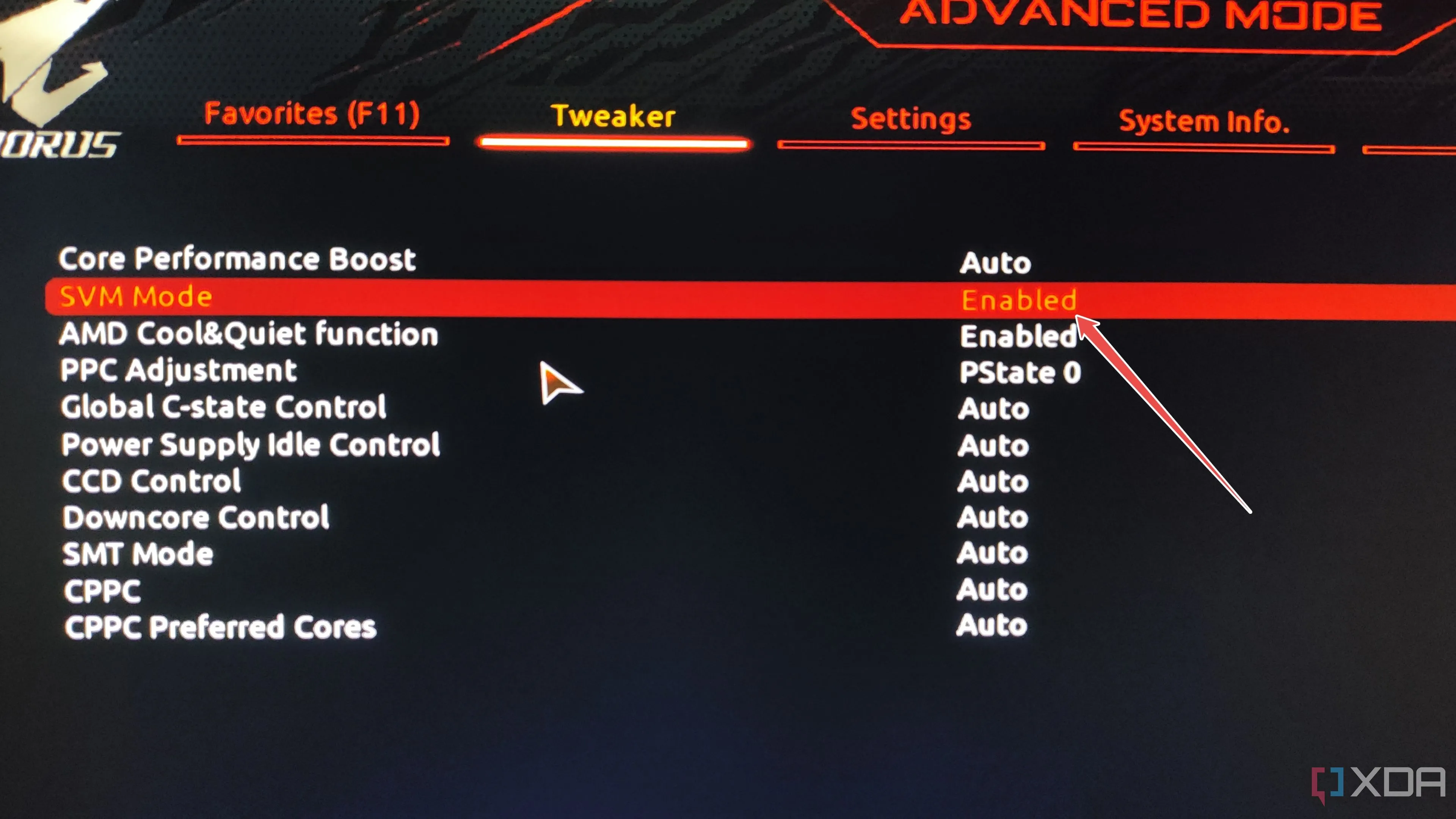 Tùy chọn SVM Mode được bật trong cài đặt BIOS, cần thiết để kích hoạt tính năng ảo hóa cho Podman Desktop.